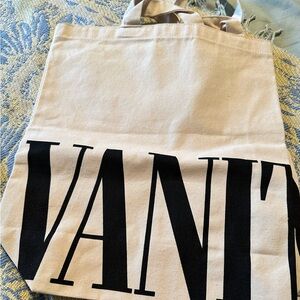 Vanity Fair-Clinique-DK